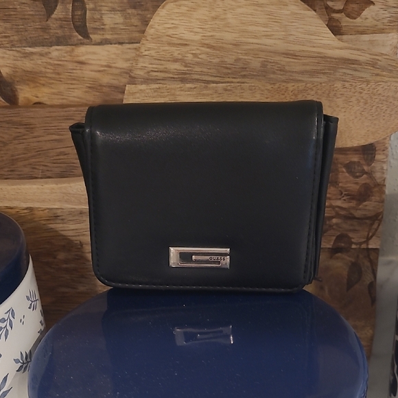 GUESS Black Women's Wallet - Picture 1 of 2